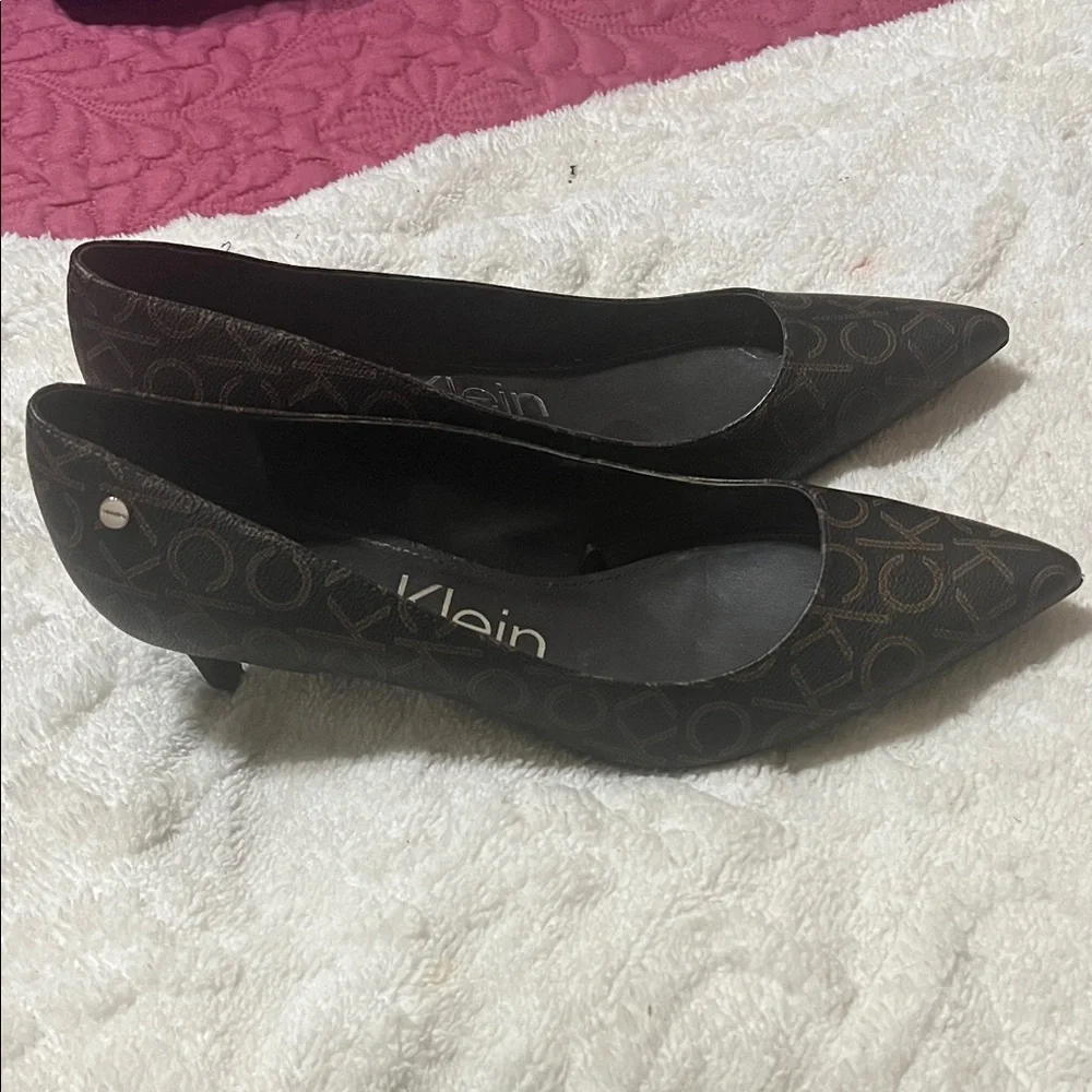 Calvin Klein Brown Patterned Heels - Picture 2 of 5
